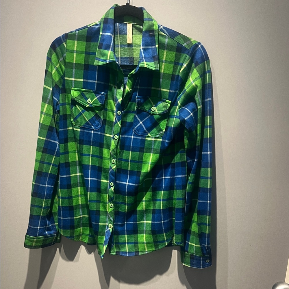 WinWin Green and Blue Plaid Button Down Shirt